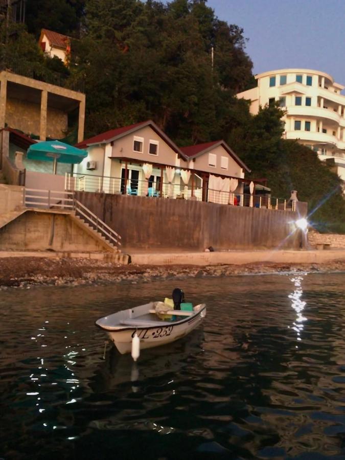 Summer Holiday House Mm Ulcinj Esterno foto